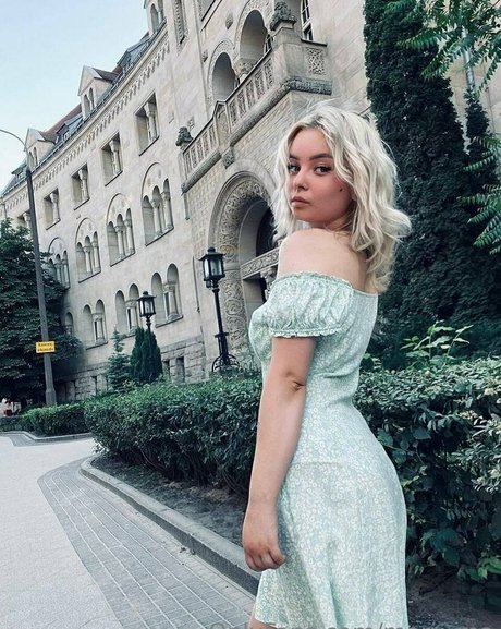 Naakte gelekte OnlyFans-foto van Maryma