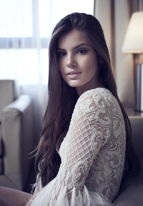 Camila Queiroz
