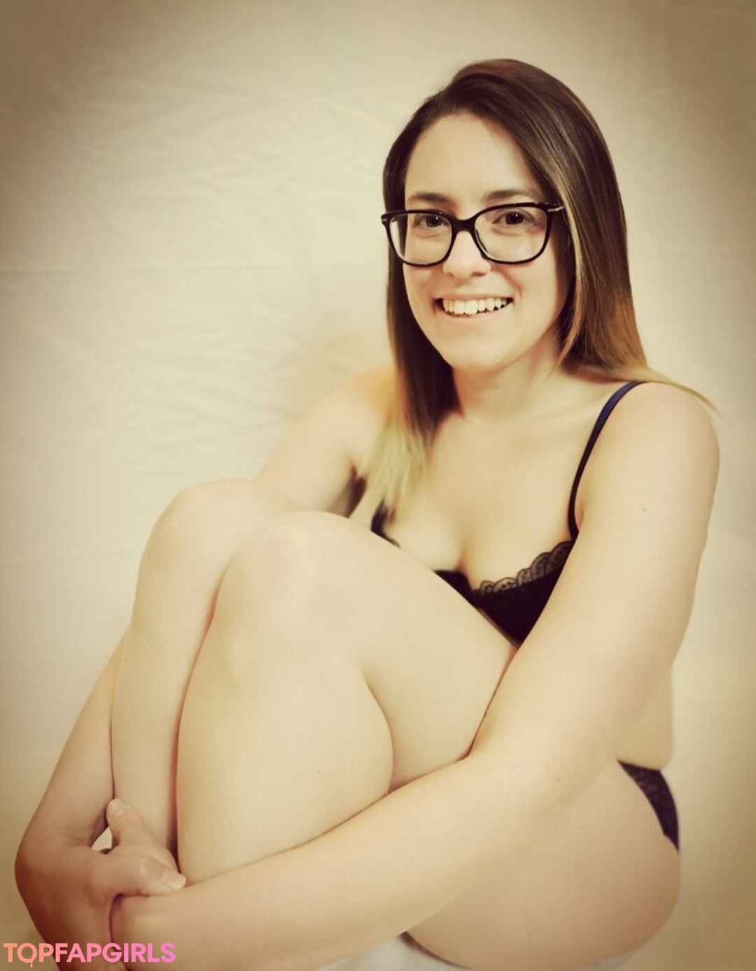 Naakte gelekte OnlyFans-foto van Innocenthotwifexxx #32 Naakte gelekte OnlyFans-foto van Innocenthotwifexxx #32
