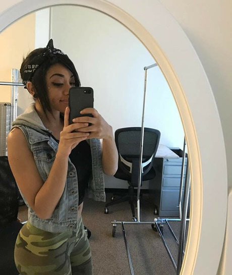 Naakte gelekte OnlyFans-foto van Ericka Bozeman