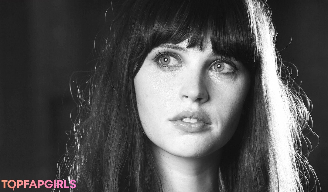 Naakte gelekte OnlyFans-foto van Felicity Jones #45 Naakte gelekte OnlyFans-foto van Felicity Jones #45