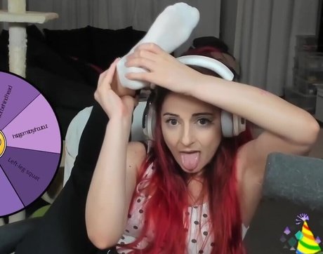 Anniefuchsia