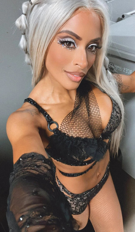 Zelina Vega