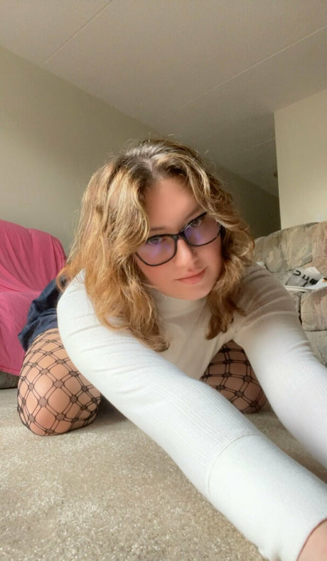 Naakte gelekte OnlyFans-foto van Evewarden
