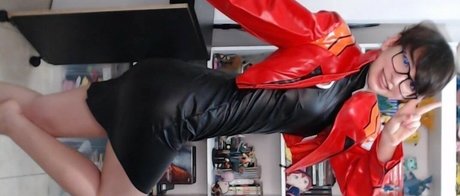 Naakte gelekte OnlyFans-foto van Faye Tan