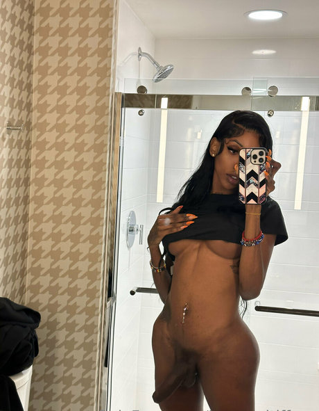 Baggyaltiffxxx