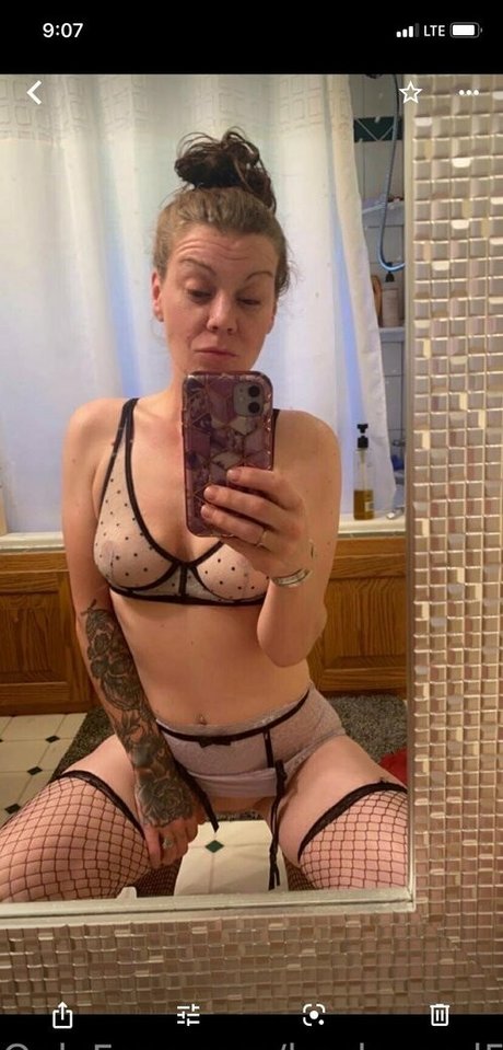Naakte gelekte OnlyFans-foto van Gabriellawoods598
