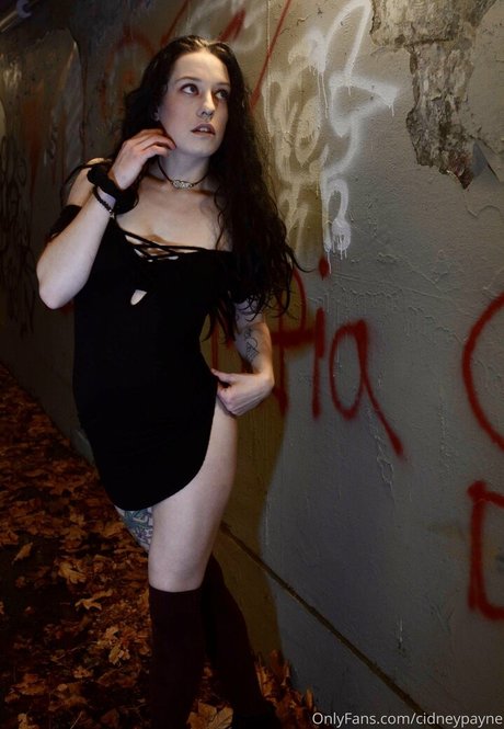 Naakte gelekte OnlyFans-foto van Acaiadynna