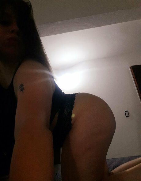 Naakte gelekte OnlyFans-foto van Ladyaprill