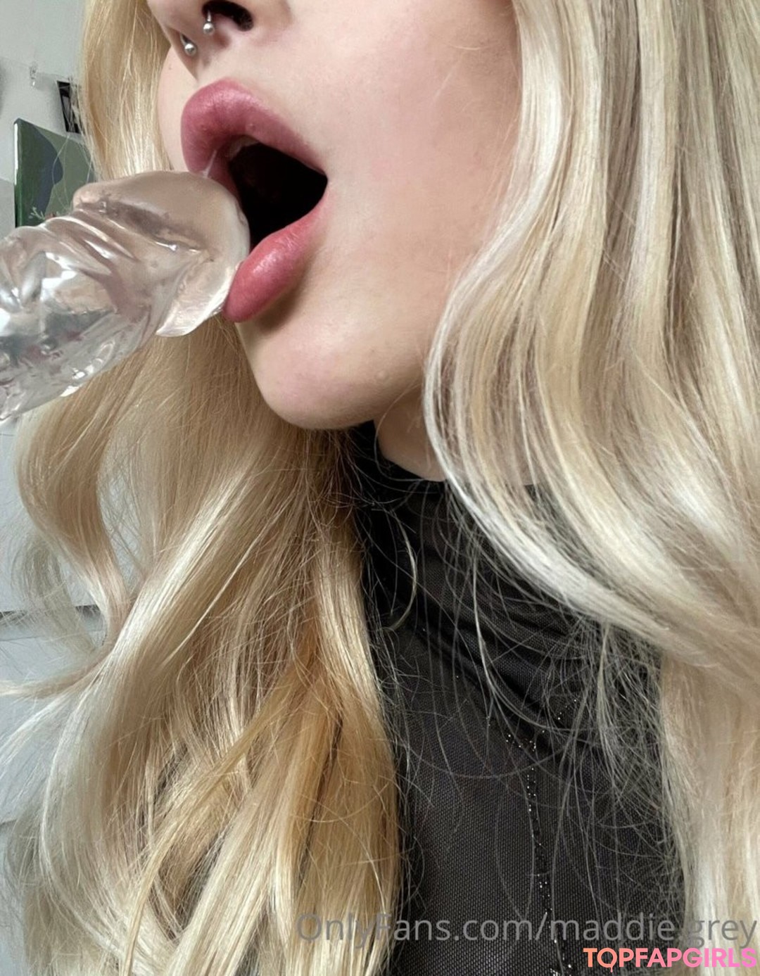 Naakte gelekte OnlyFans-foto van Molodoyadmin #27 Naakte gelekte OnlyFans-foto van Molodoyadmin #27