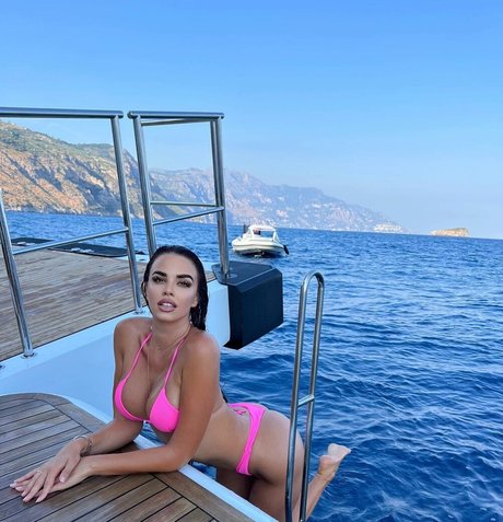 Ivana Knoll