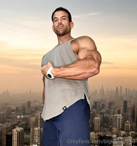 Naakte gelekte OnlyFans-foto van Bigkenny250