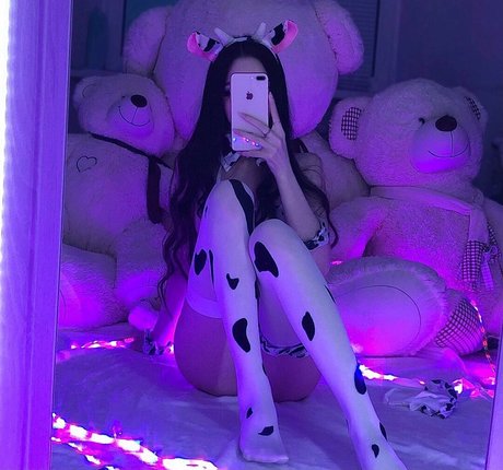 Naakte gelekte OnlyFans-foto van Lolityyan
