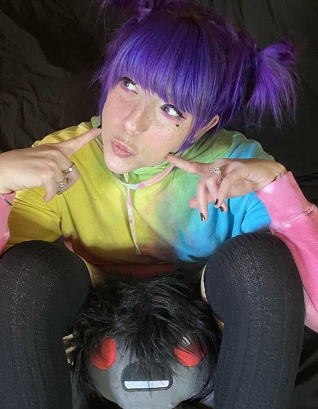 Naakte gelekte OnlyFans-foto van Kintinue