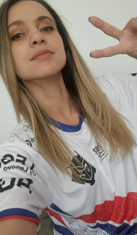 Laure Valee