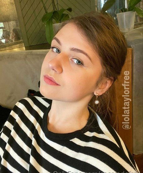 Naakte gelekte OnlyFans-foto van Cocojadefree