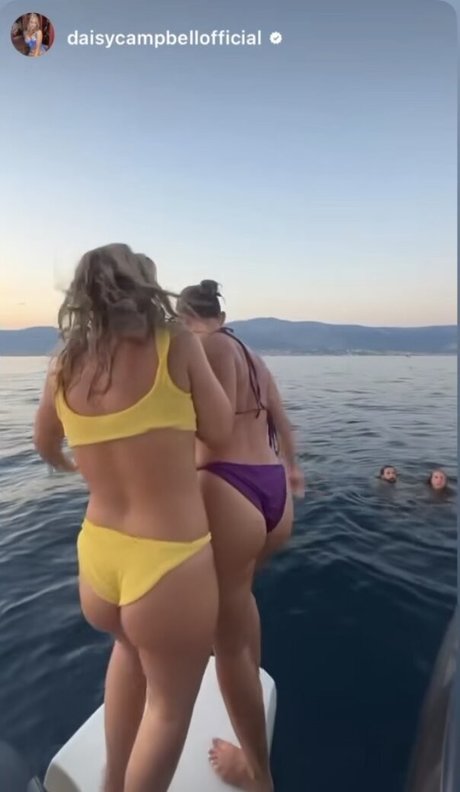Naakte gelekte OnlyFans-foto van Rosie Bentham