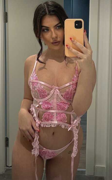 Naakte gelekte OnlyFans-foto van Becksyxo
