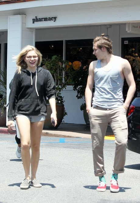 Naakte gelekte OnlyFans-foto van Chloe Grace Moretz