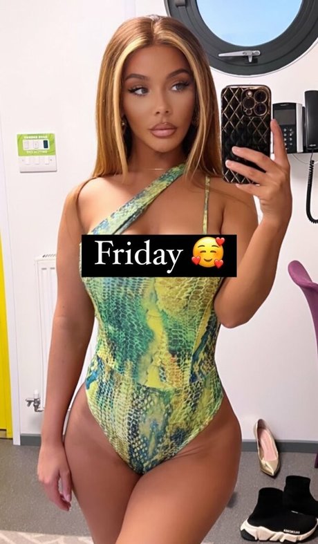 Naakte gelekte OnlyFans-foto van Chelsee Healey