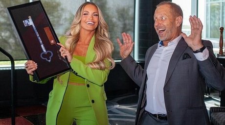 Trish Stratus