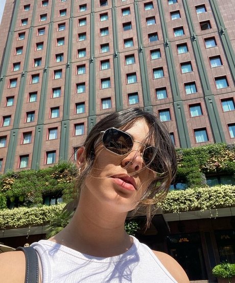 Naakte gelekte OnlyFans-foto van Anna Rebellato