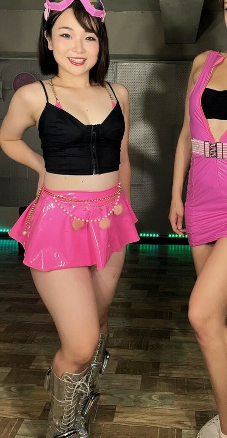 Naakte gelekte OnlyFans-foto van Childish Lina