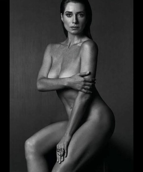 Naakte gelekte OnlyFans-foto van Leticia Spiller