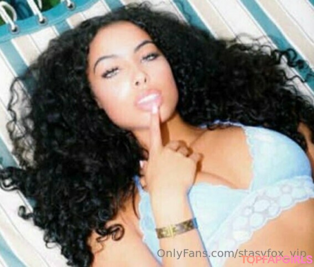 Naakte gelekte OnlyFans-foto van Stasyfoxvip #1144