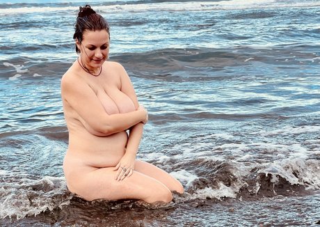 BoobStruggle