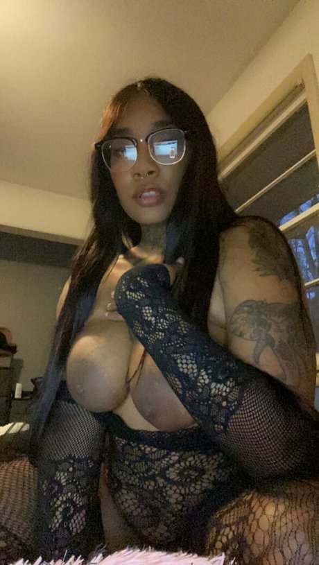 Naakte gelekte OnlyFans-foto van Malicemiya