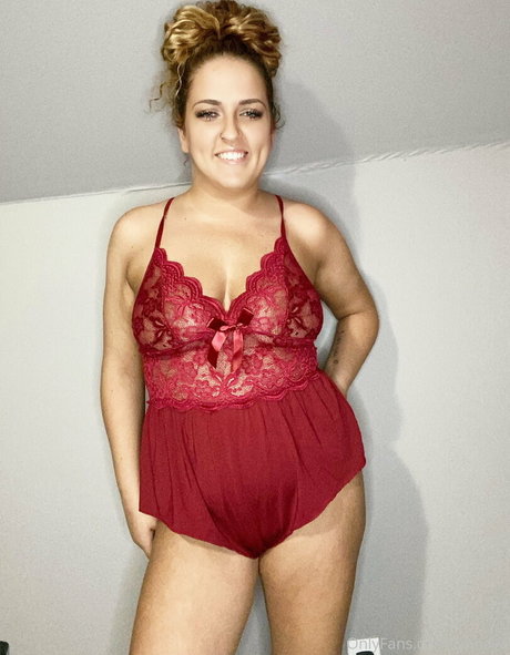 Naakte gelekte OnlyFans-foto van Lynnava