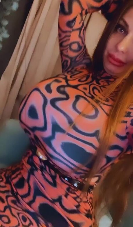 Naakte gelekte OnlyFans-foto van Tanya Fogelman