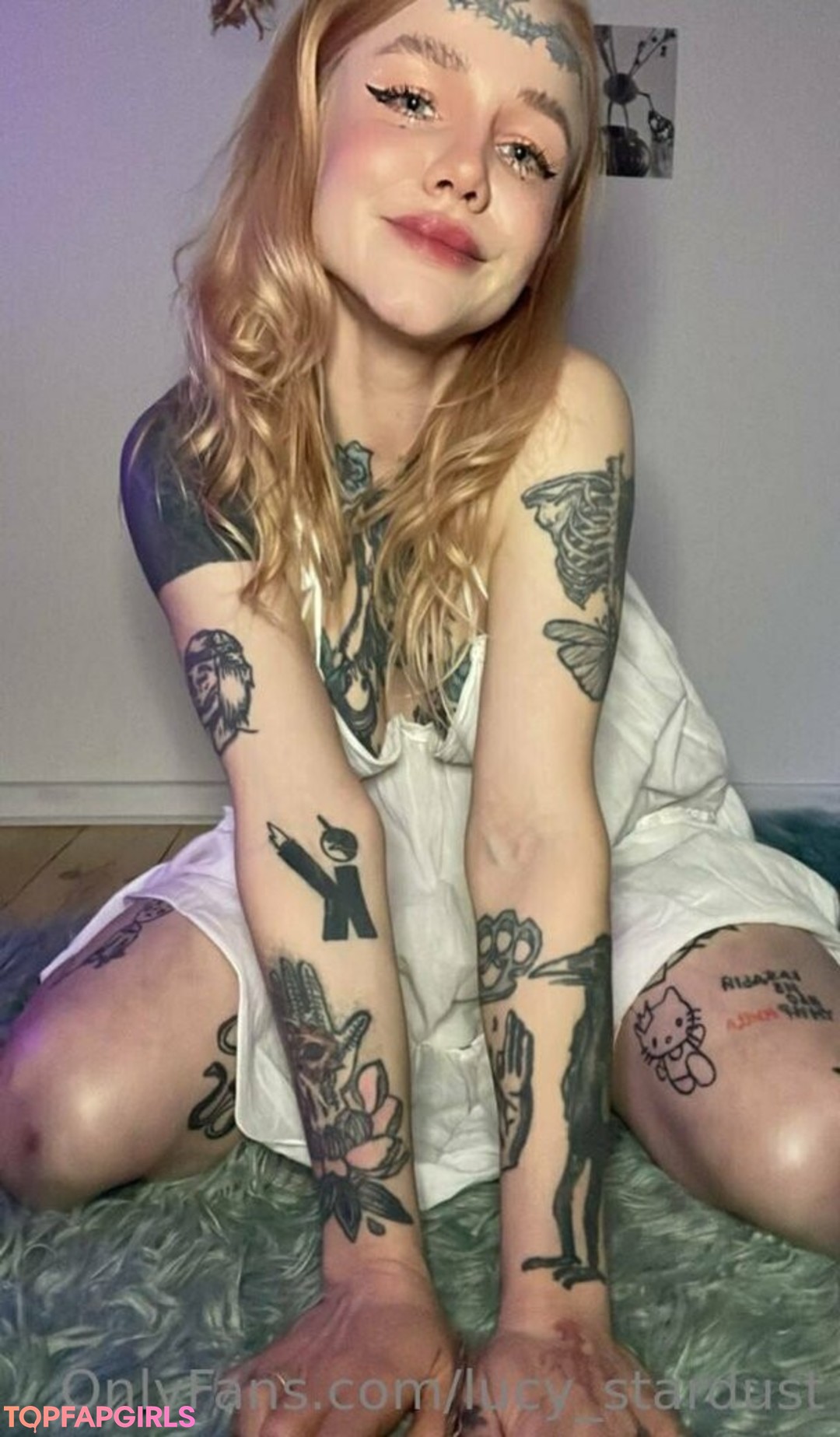 Naakte gelekte OnlyFans-foto van Lucystardust #94 Naakte gelekte OnlyFans-foto van Lucystardust #94
