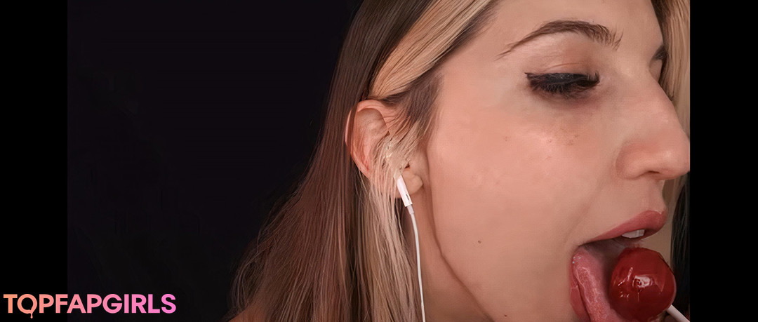 Naakte gelekte OnlyFans-foto van Frivolousfox Asmr #27 Naakte gelekte OnlyFans-foto van Frivolousfox Asmr #27