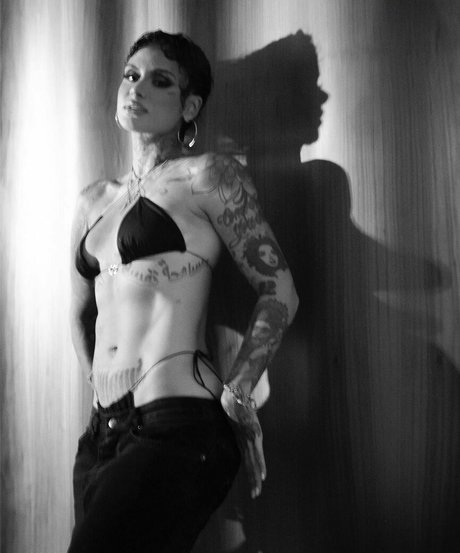 Naakte gelekte OnlyFans-foto van Kehlani