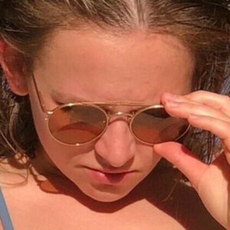 Naakte gelekte OnlyFans-foto van Alexis G Zall