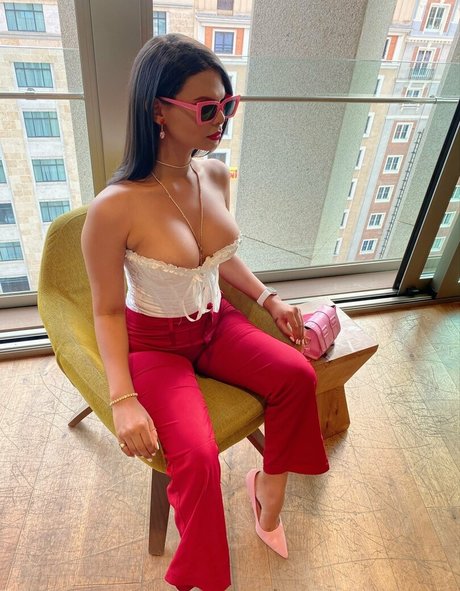 Bellapussy25