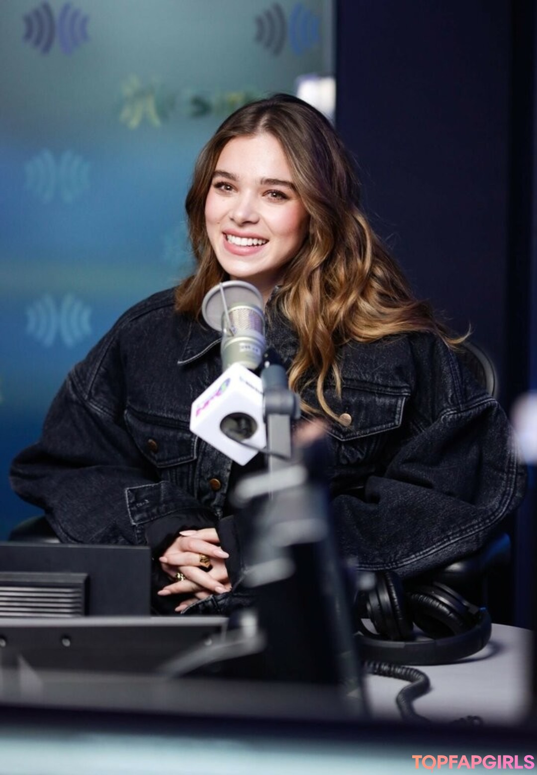 Naakte gelekte OnlyFans-foto van Hailee Steinfeld #1081