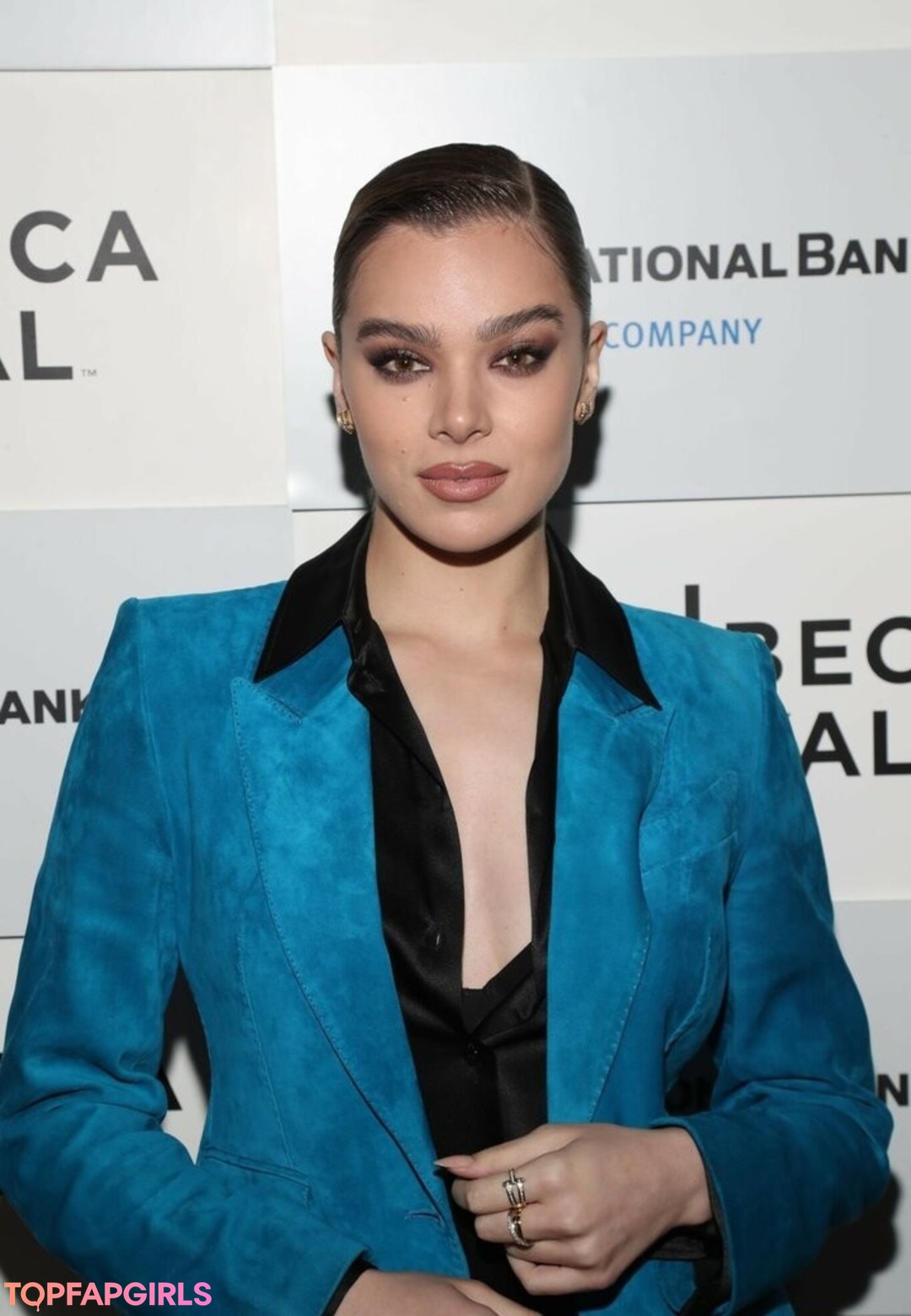 Naakte gelekte OnlyFans-foto van Hailee Steinfeld #1230