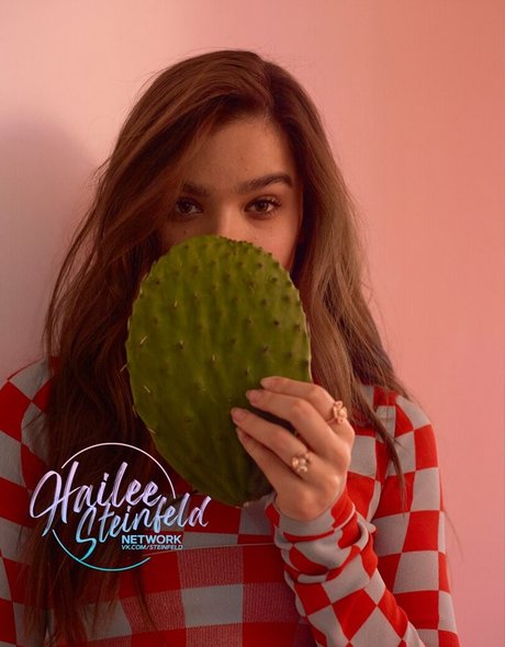 Hailee Steinfeld