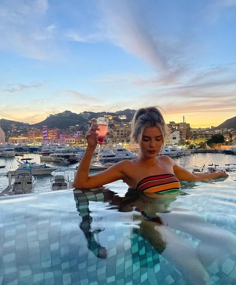 Alissa Violet