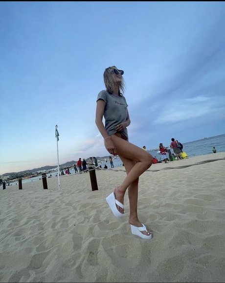 Alissa Violet