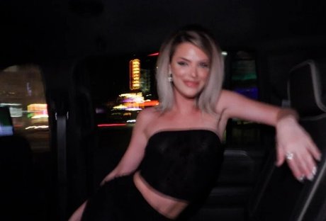 Naakte gelekte OnlyFans-foto van Alissa Violet