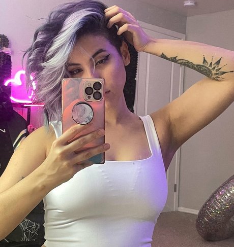 Luna Bloom