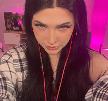Naakte gelekte OnlyFans-foto van Kalei