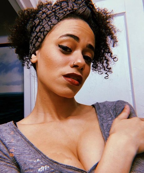 Naakte gelekte OnlyFans-foto van Blackkrystel