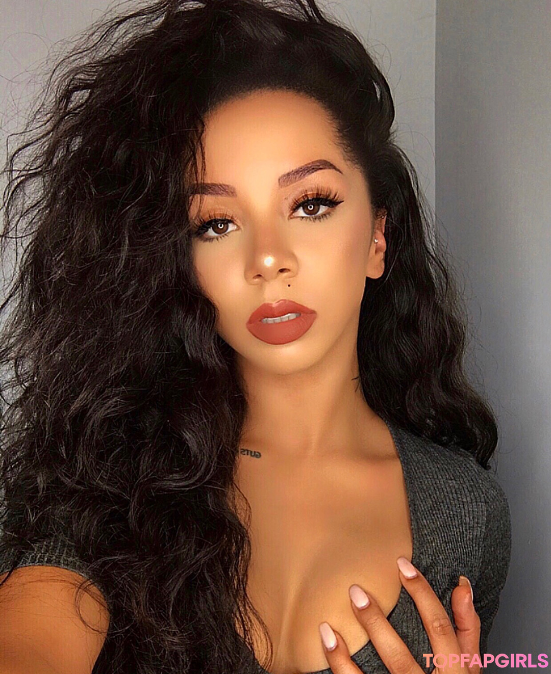 Naakte gelekte OnlyFans-foto van Brittany Renner #1068