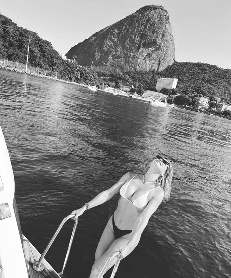 Flavia Alessandra