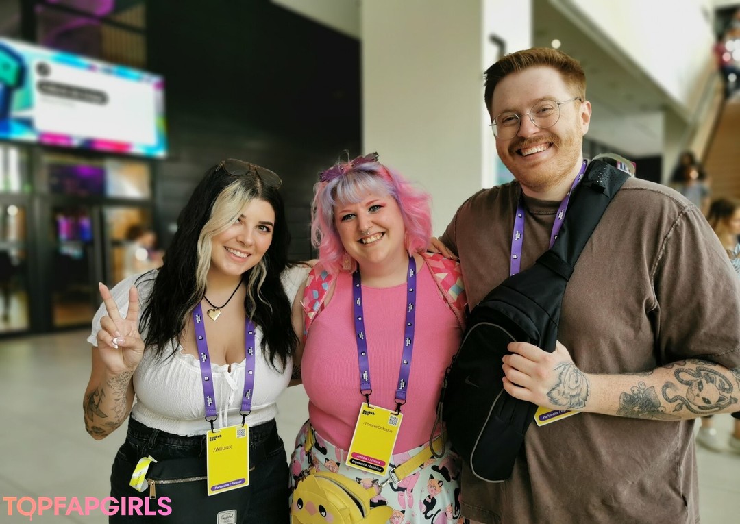 Naakte gelekte OnlyFans-foto van Alluux #63 Naakte gelekte OnlyFans-foto van Alluux #63